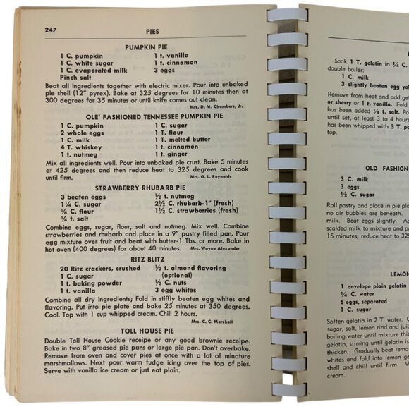Smoky Mountain Magic Cookbook 1970 Junior Service League Johnson City TN Spiral - Picture 10 of 16